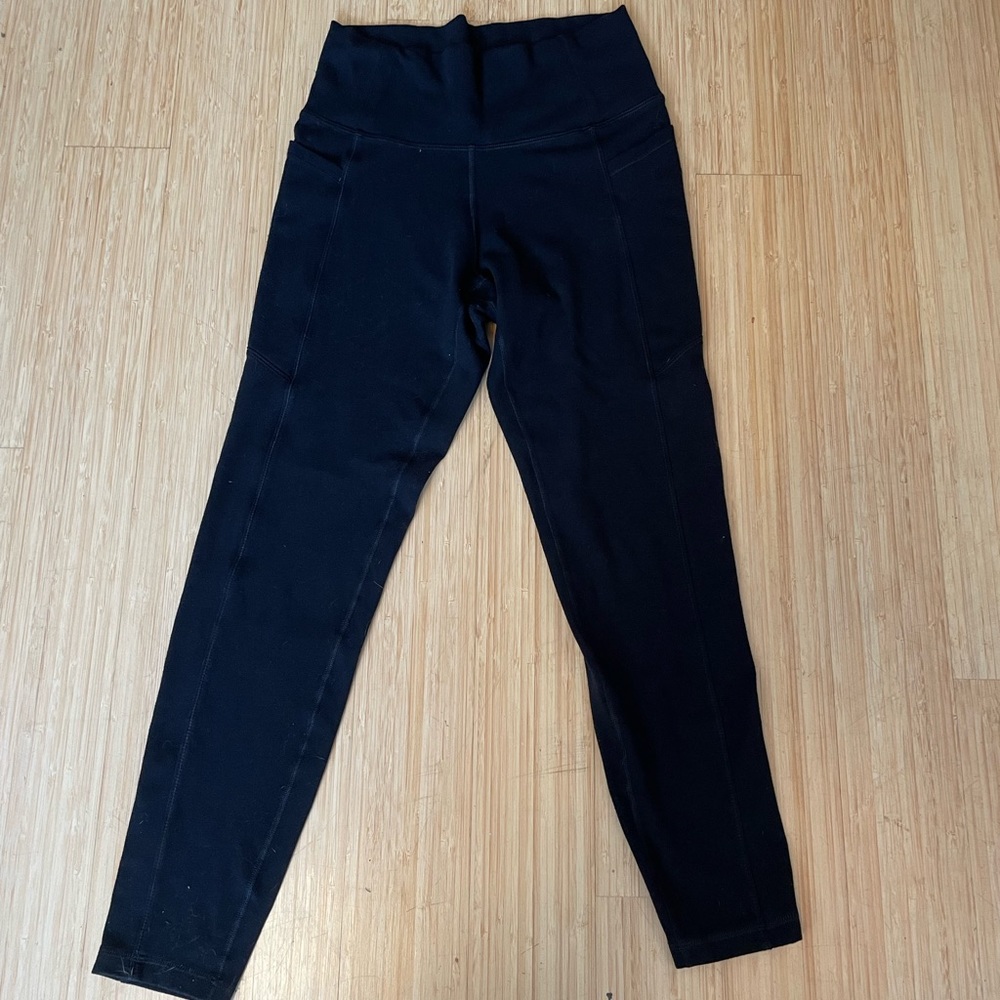 Old navy active go-fry balance leggings with phone pockets